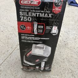 Genie Silent Max 750