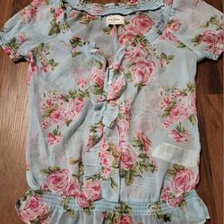 Abercrombie Kids Girls Sz XL Sheer Light Blue Short Sleeve Blouse with Pink & Green Floral Print, like new