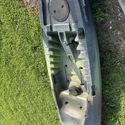 Fishing kayak