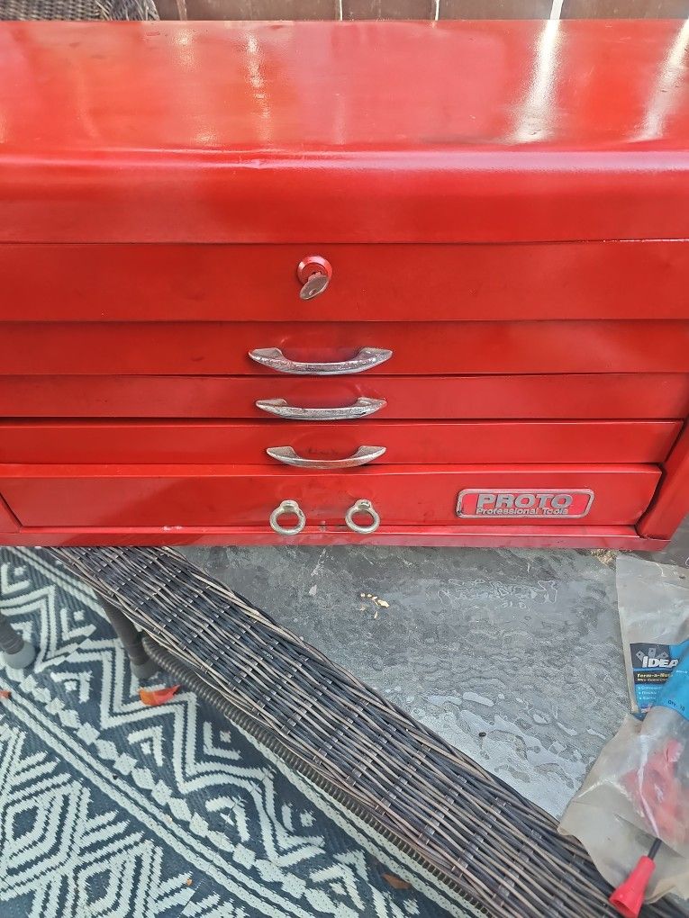 TOOL BOX VINTAGE PROTO Key Locks W Alot Tools