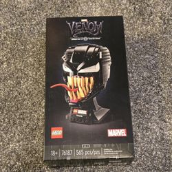 Venom Lego Head (retired set) 
