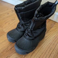 Snow Boots And Rain Boots - Size 2 Big Kids