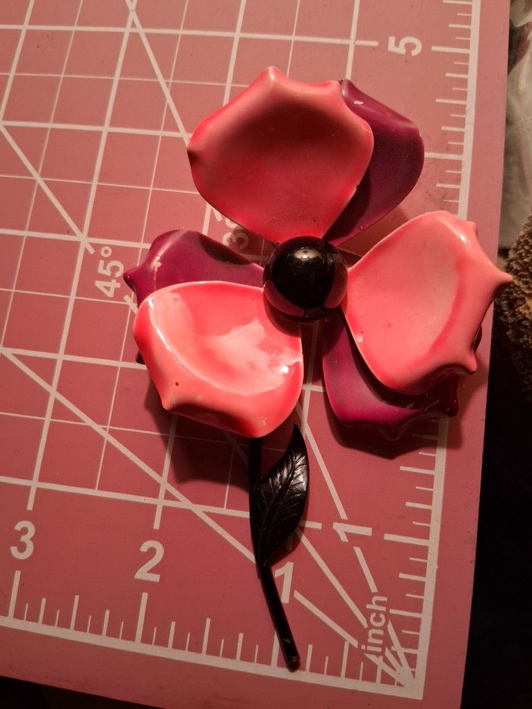 VINTAGE ENAMEL PINK & PURPLE FLOWER BROOCH PIN