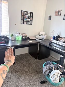 L shaped desk