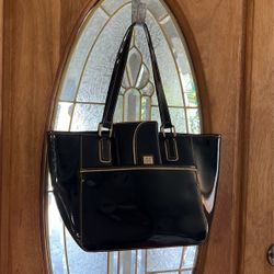 Dooney And Bourke Purse And Wallet 