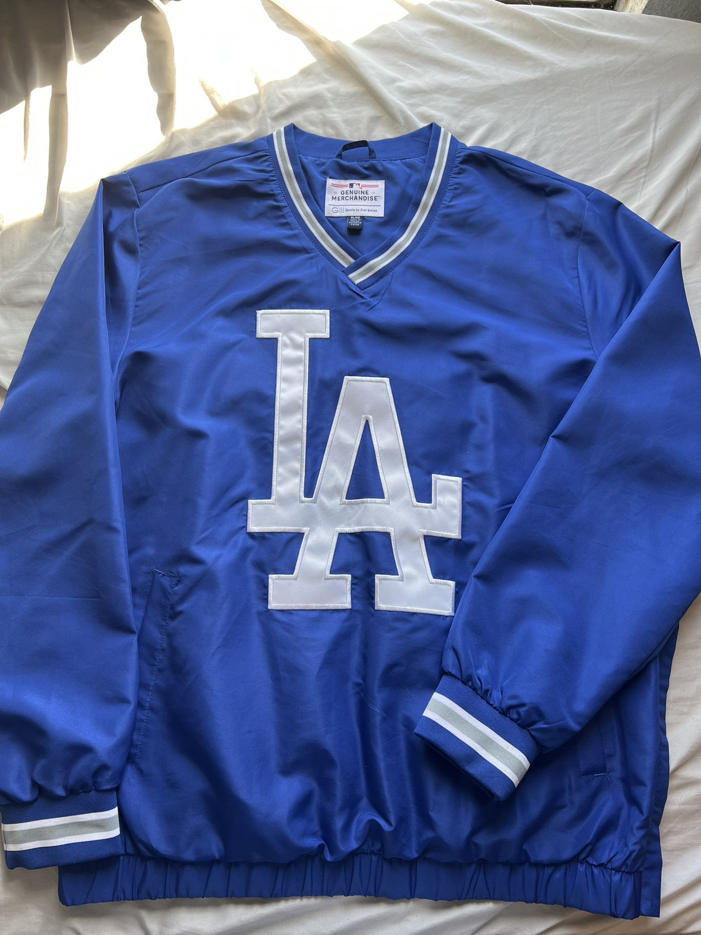 Los Angeles Dodgers Mens Jacket LA Pullover Windbreaker V-neck Jacket Blue  for Sale in Cypress, CA - OfferUp