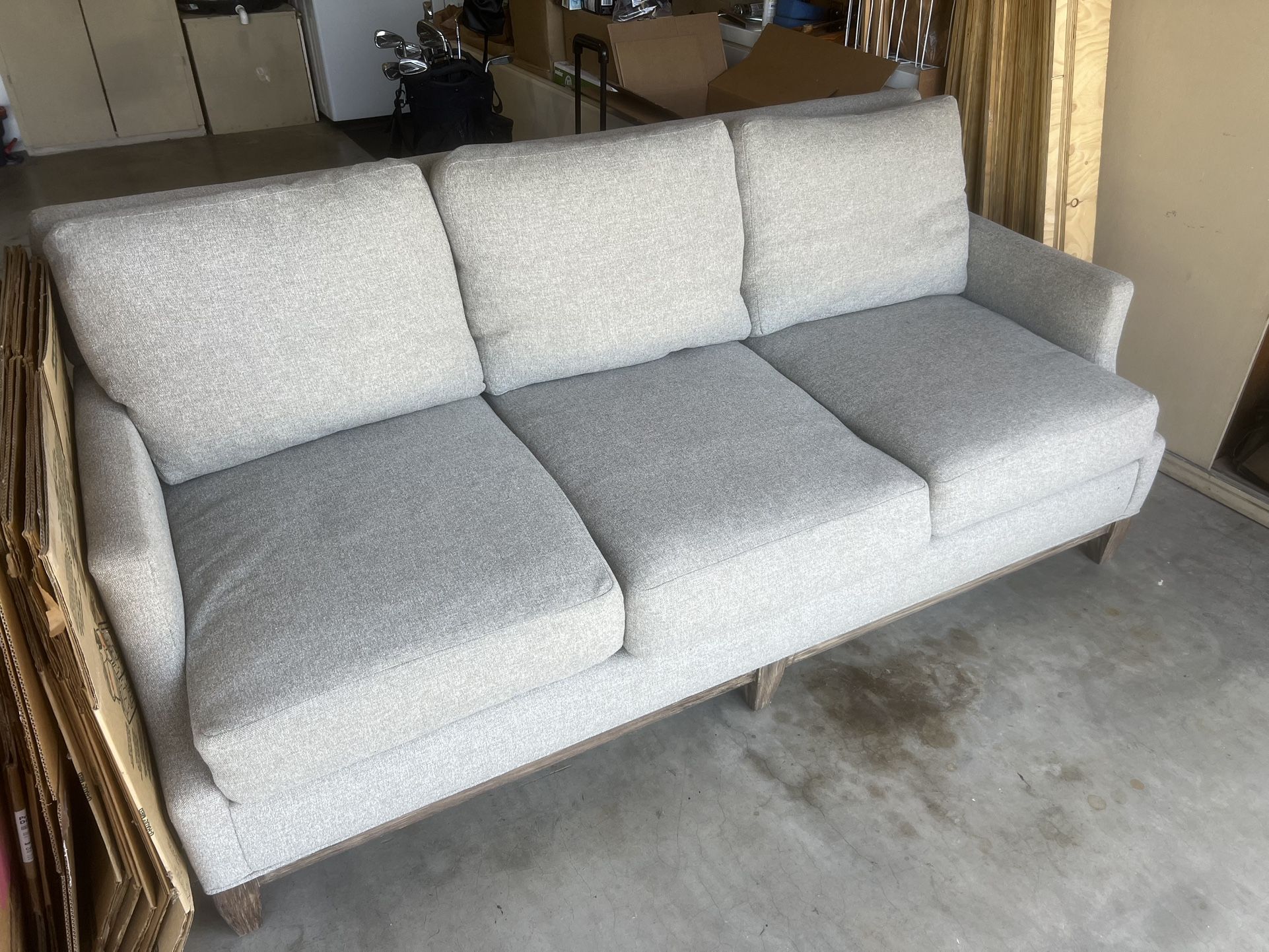 83” Comfy Couch