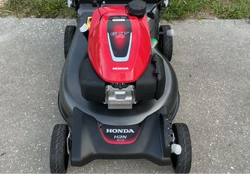 Honda HRN 216 Self Propelled Lawn Mower