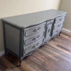 Buffet/ Cabinet 