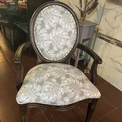 Vintage Accent Chair 