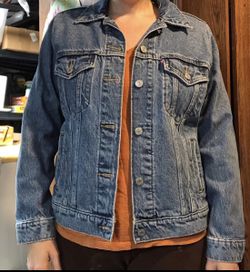 Levi’s Strauss Womens Jean Jacket Size Medium 