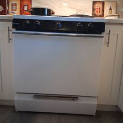Gas Stove, Free Pick Up Only