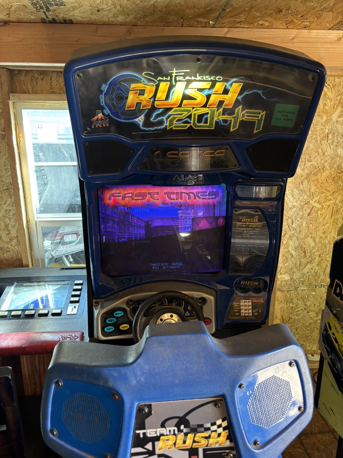 Rush 2049 Arcade Game