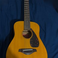 Acustic Guitar