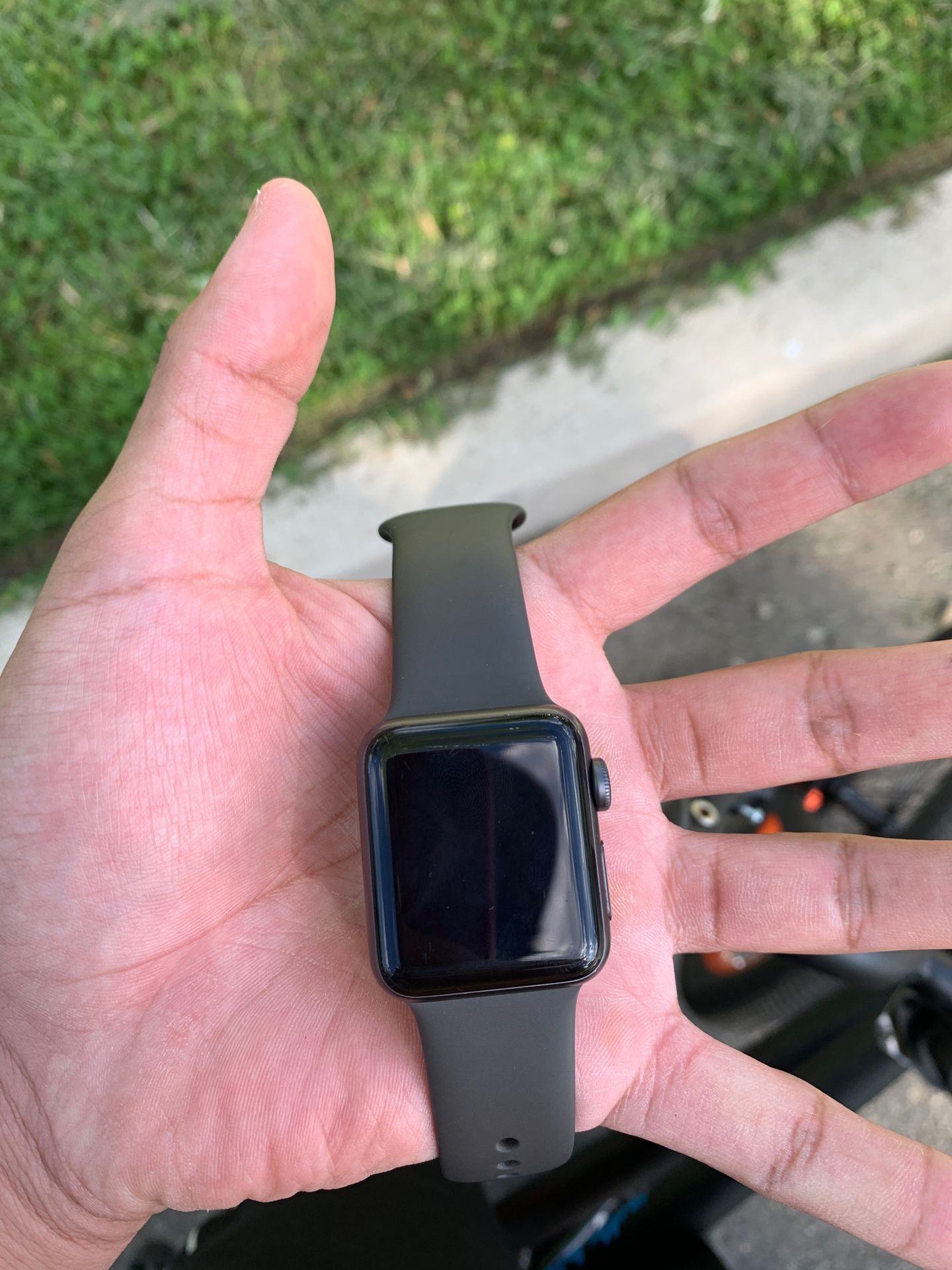 Apple Watch series 3 (locked)