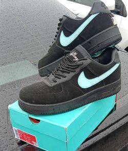 9.5 Tiffany/Nike Air Force 1 collab (lightly worn)