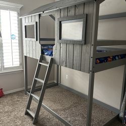 Cottage House Bunk Bed 