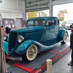 1934 Ford 5 Window Coupe
