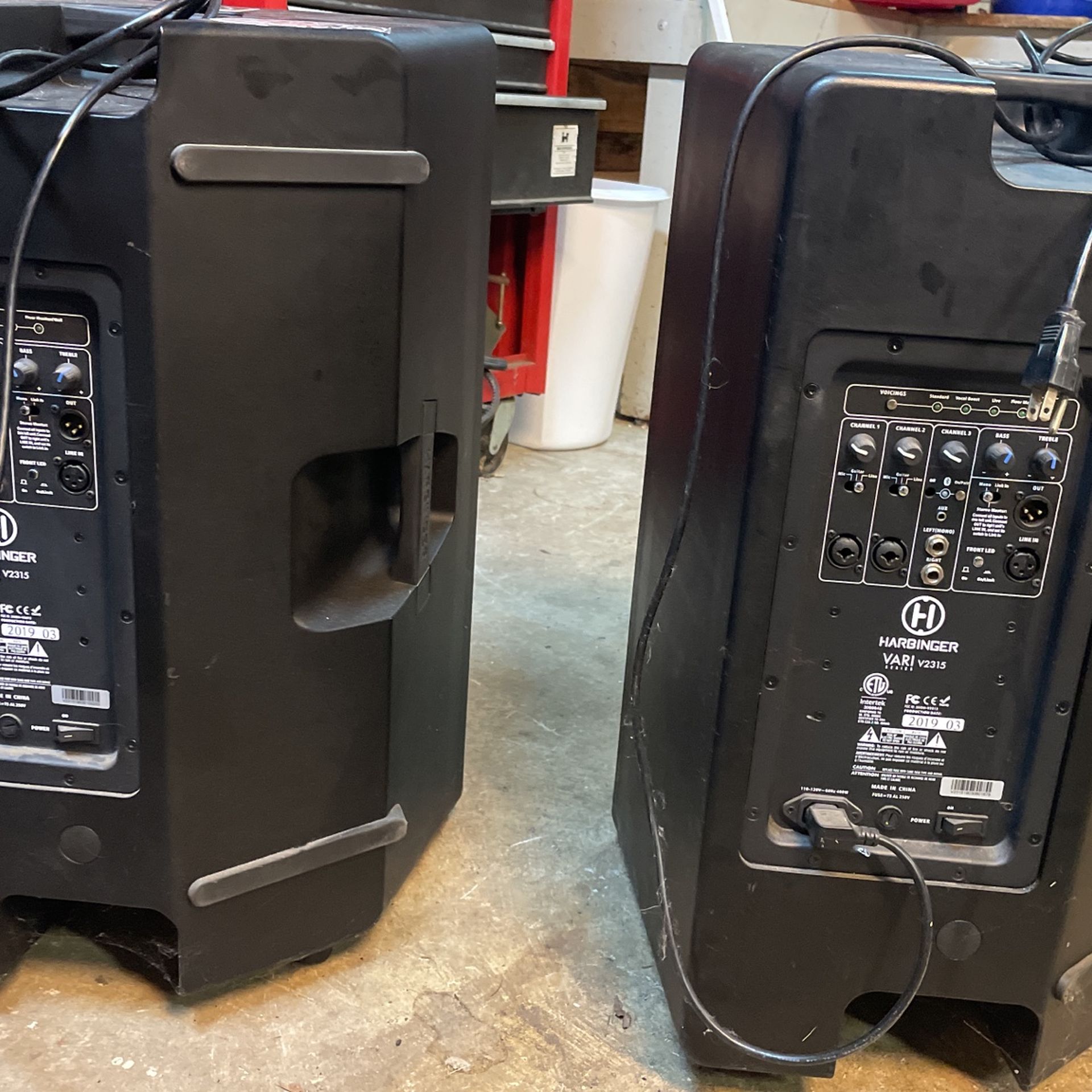 2 Harbinger V2312 Amps for Sale in Monroe, WA OfferUp