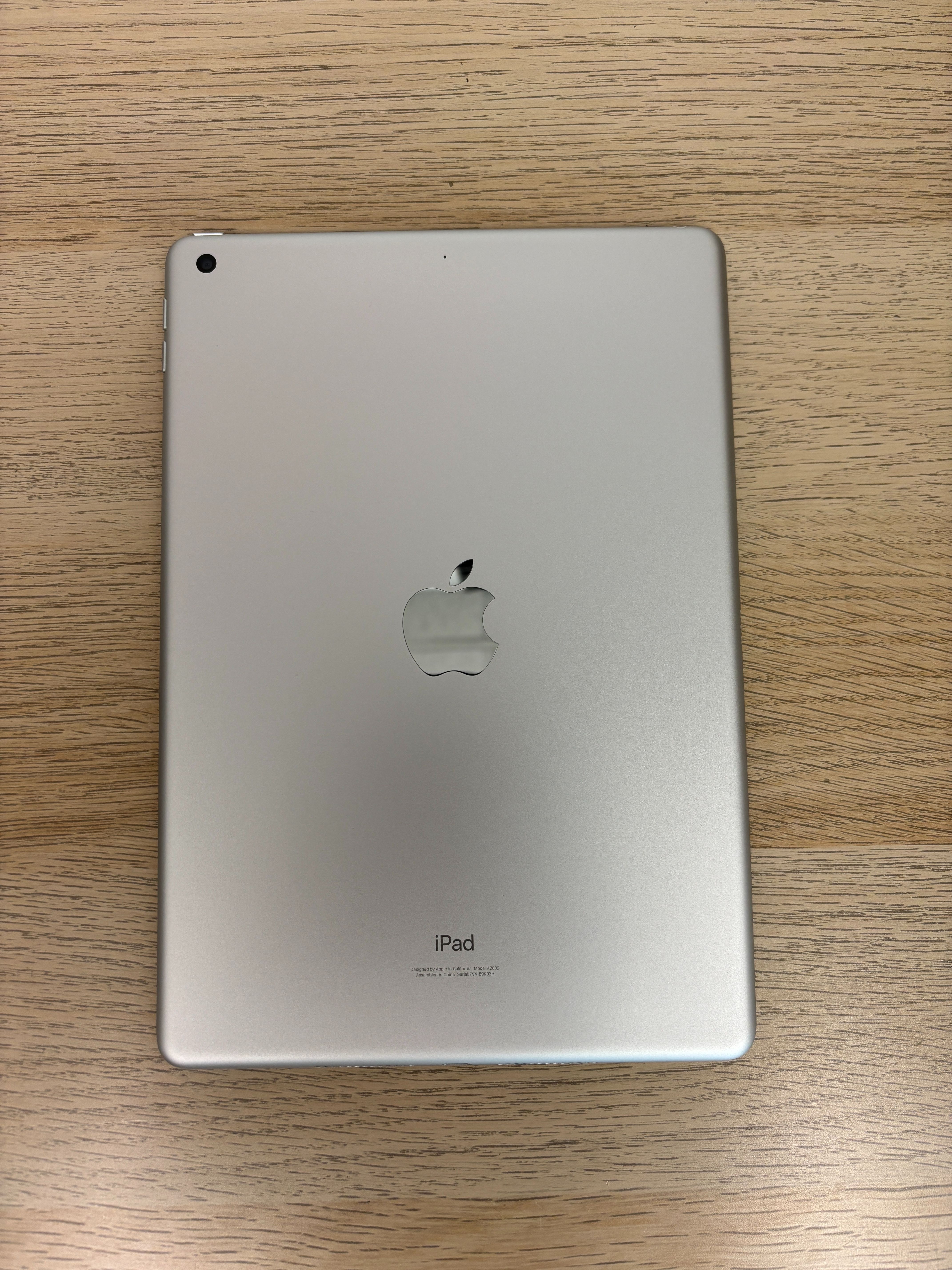 iPad 9th Gen - Wifi - 64GB