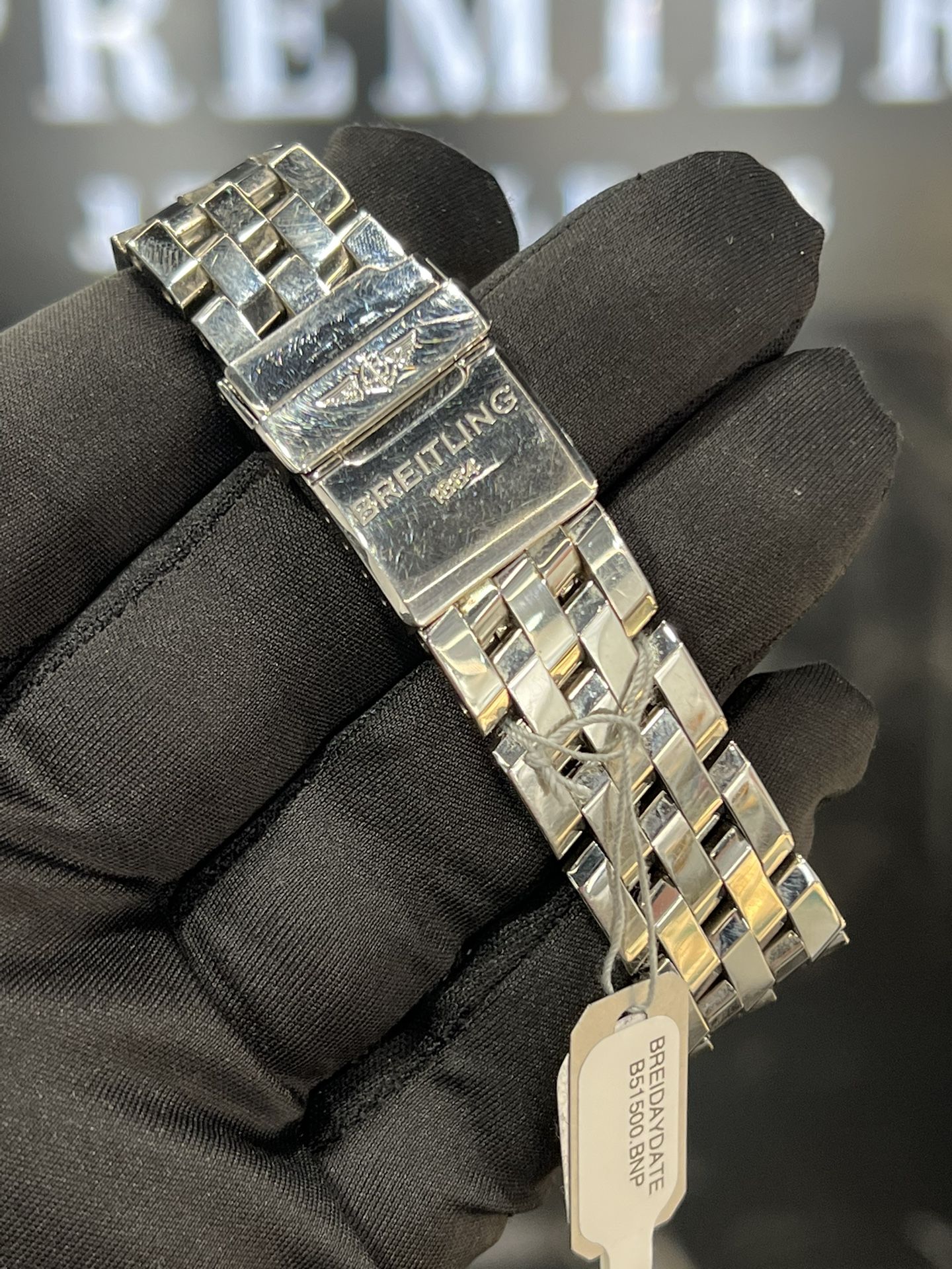 Breitling Head Wind Black Dial  Shoes