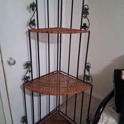 Beautiful Masterpiece Stand 