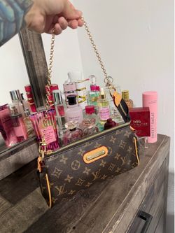 Girl purse