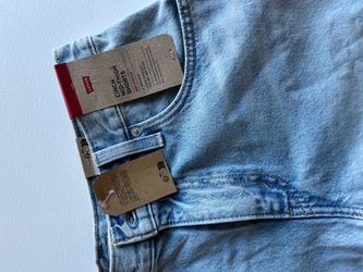 Levi’s shorts size 29