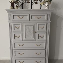 Solid Wood 10-drawer Chest