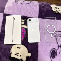 iPhone Air 256GB cloud white