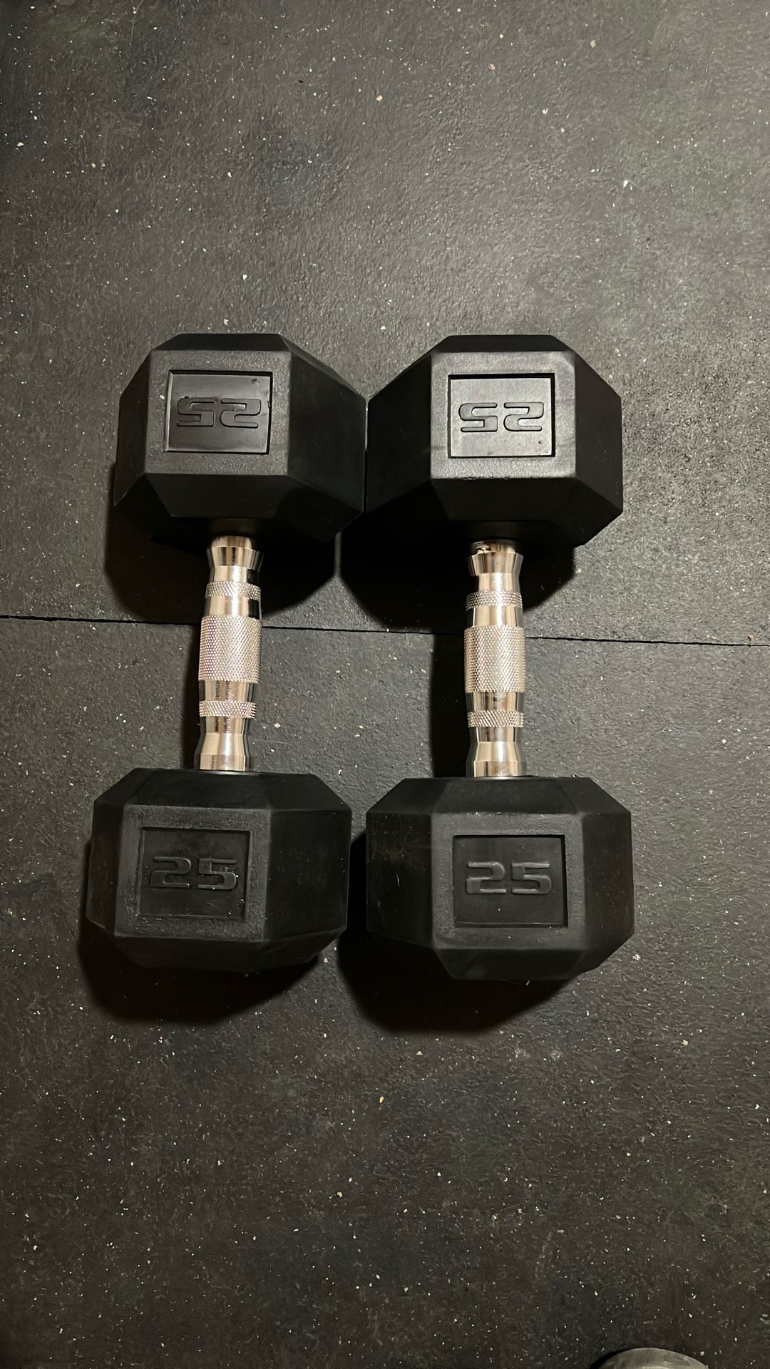 Cap 25lbs dumbbells