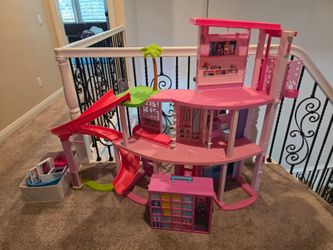 Barbie Dream House Pool Party