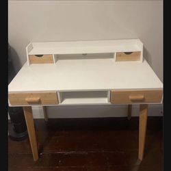 LOW PRICE MOVING- WAYFAIR DESK