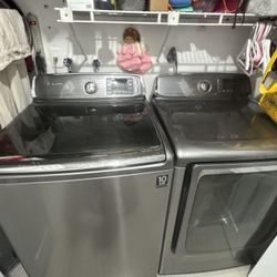 washer and dryer lavadora y secadora 