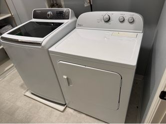 Laundry set, washer and dryer
