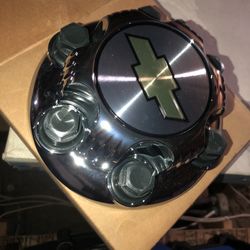 Chevy Chrome Wheel Cover