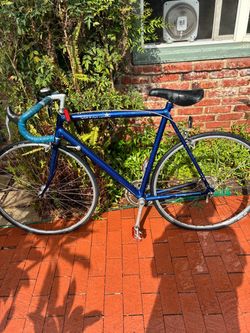 Cannondale Road Bike Blue