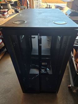 24U Server Rack with Server and Switches