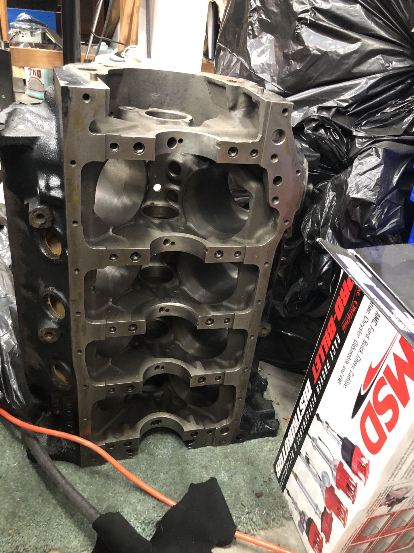 351 Ford Cleveland Block 4 bolt main with caps for Sale in Snohomish, WA OfferUp