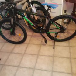 Muntain bike Disc Brakes aluminuim  Tires 26 