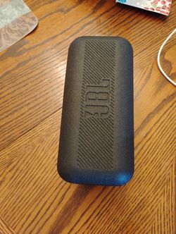 JBL Flip 5 Wireless Bluetooth Speaker (Black) W/Travel Case 