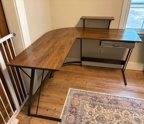 L shaped Desk