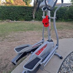 schwinn 460 elliptical