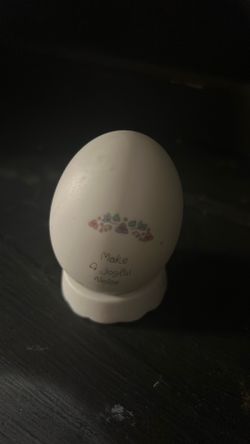 Precious moments Easter egg
