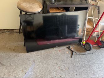 Newer 50 “ Roku TV