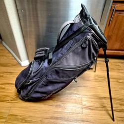 TaylorMade FlexTech Lite Golf Stand Bag 4-Way Black Camouflage Pattern
