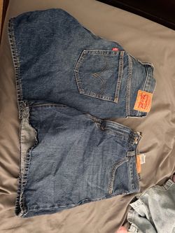 Levi shorts