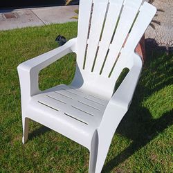 White Adirondack Resin Chair 