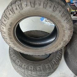 Truck Tires 275/65 18r