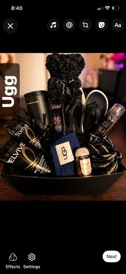 Ladies Ugg Mothers Dah Gift Basket 